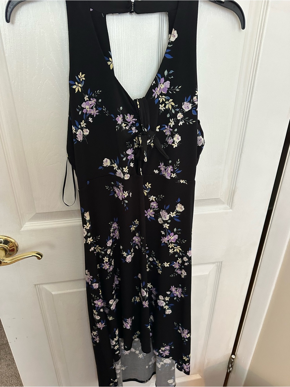 Black Floral Tie-Front Sleeveless Dress size small NWT